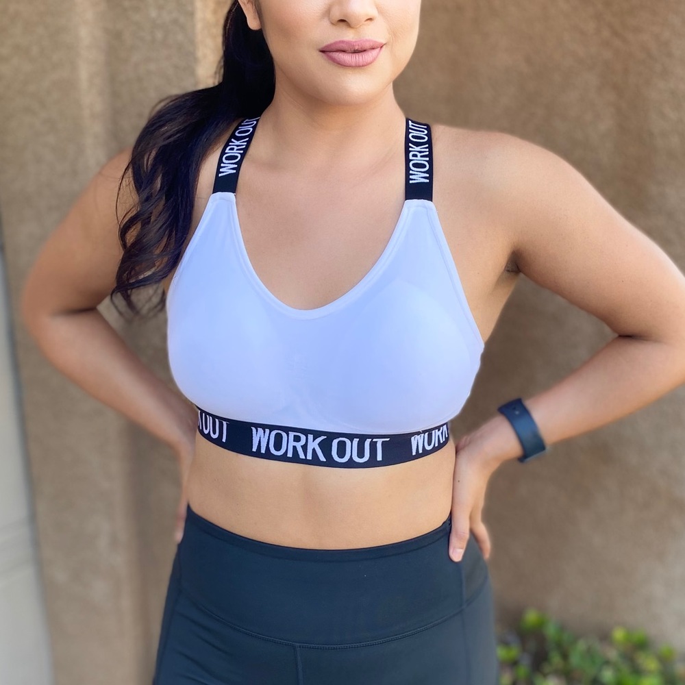 🖤✨🤍“iWorkout” Racerback Sport Bra